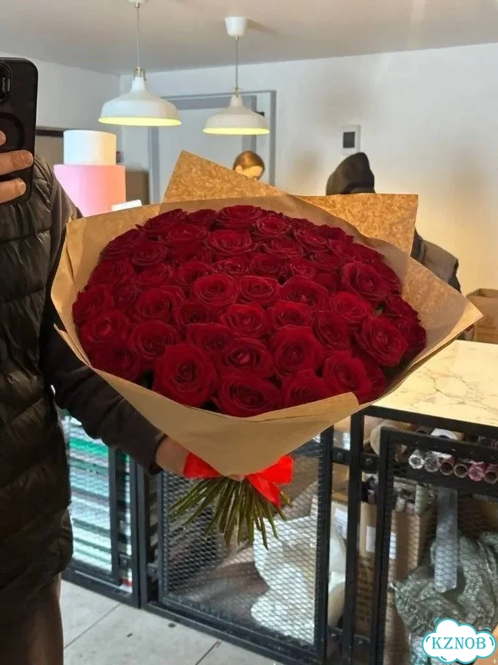 Красные розы высокие фото 2
