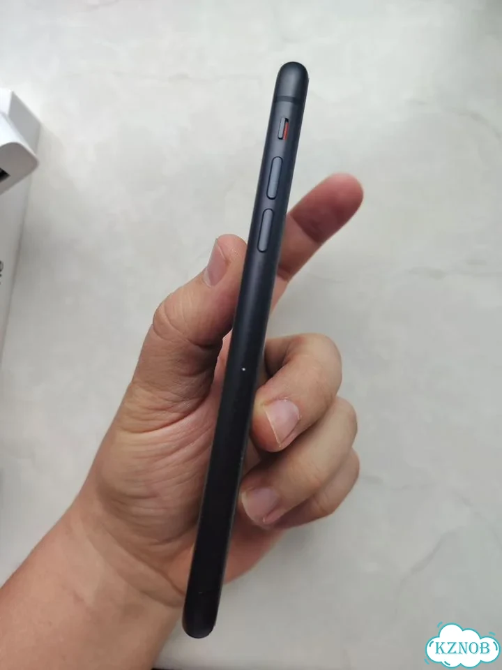 iPhone 11, 64 ГБ, SIM + eSIM фото 5