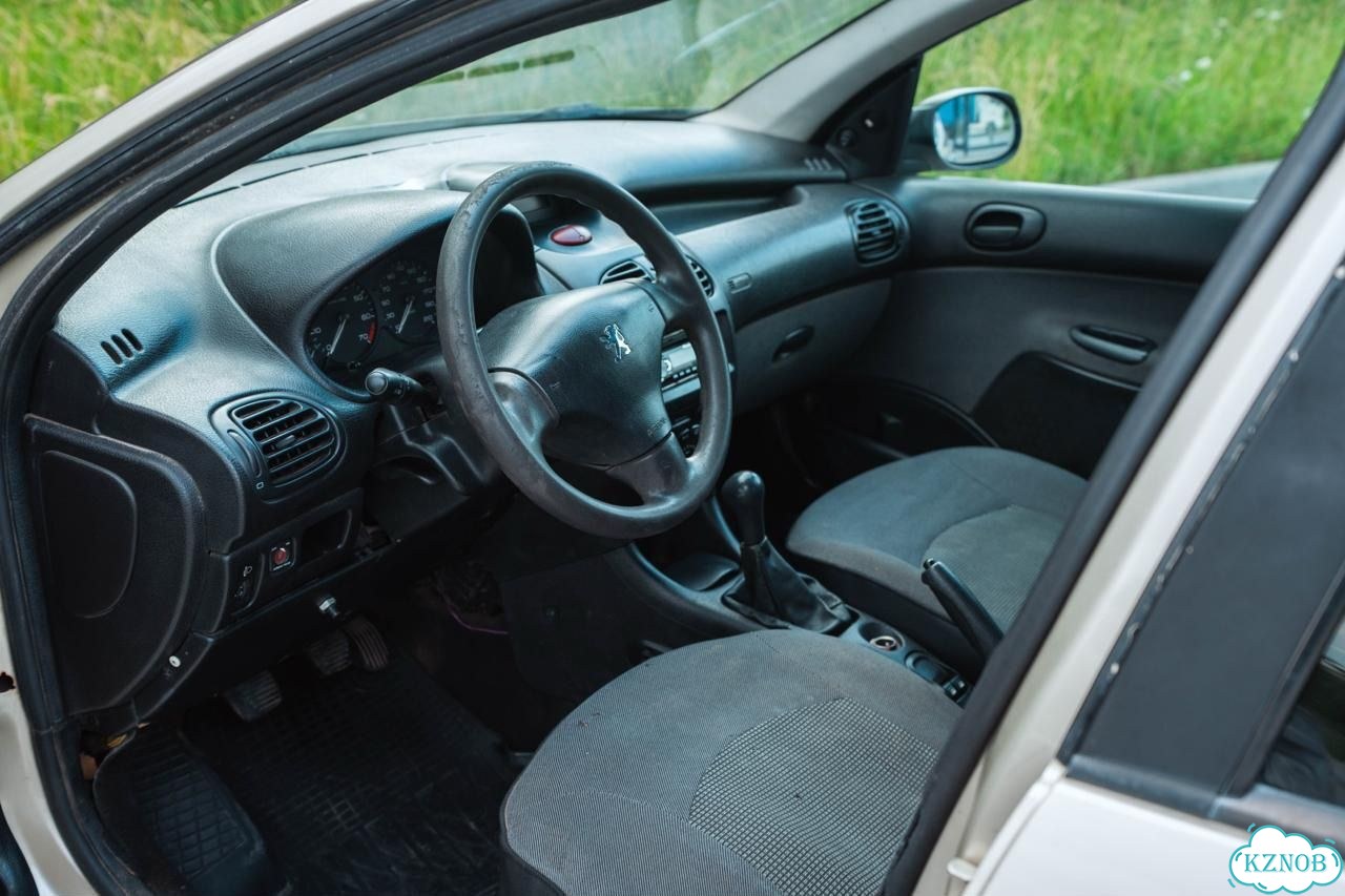 Peugeot 206 1.4 MT, 2007, 197 050 км фото 13