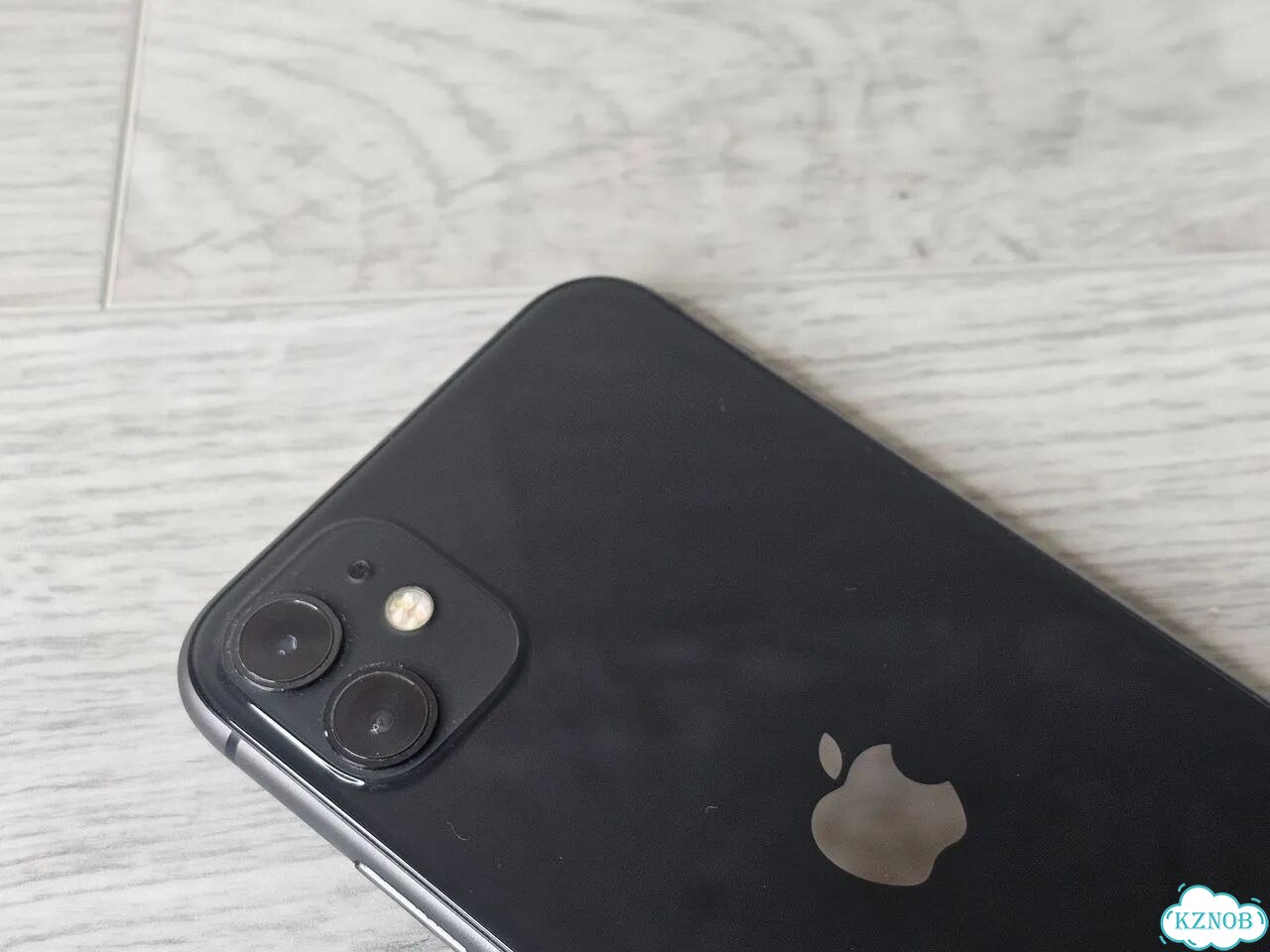 iPhone 11, 64 ГБ, SIM + eSIM фото 3