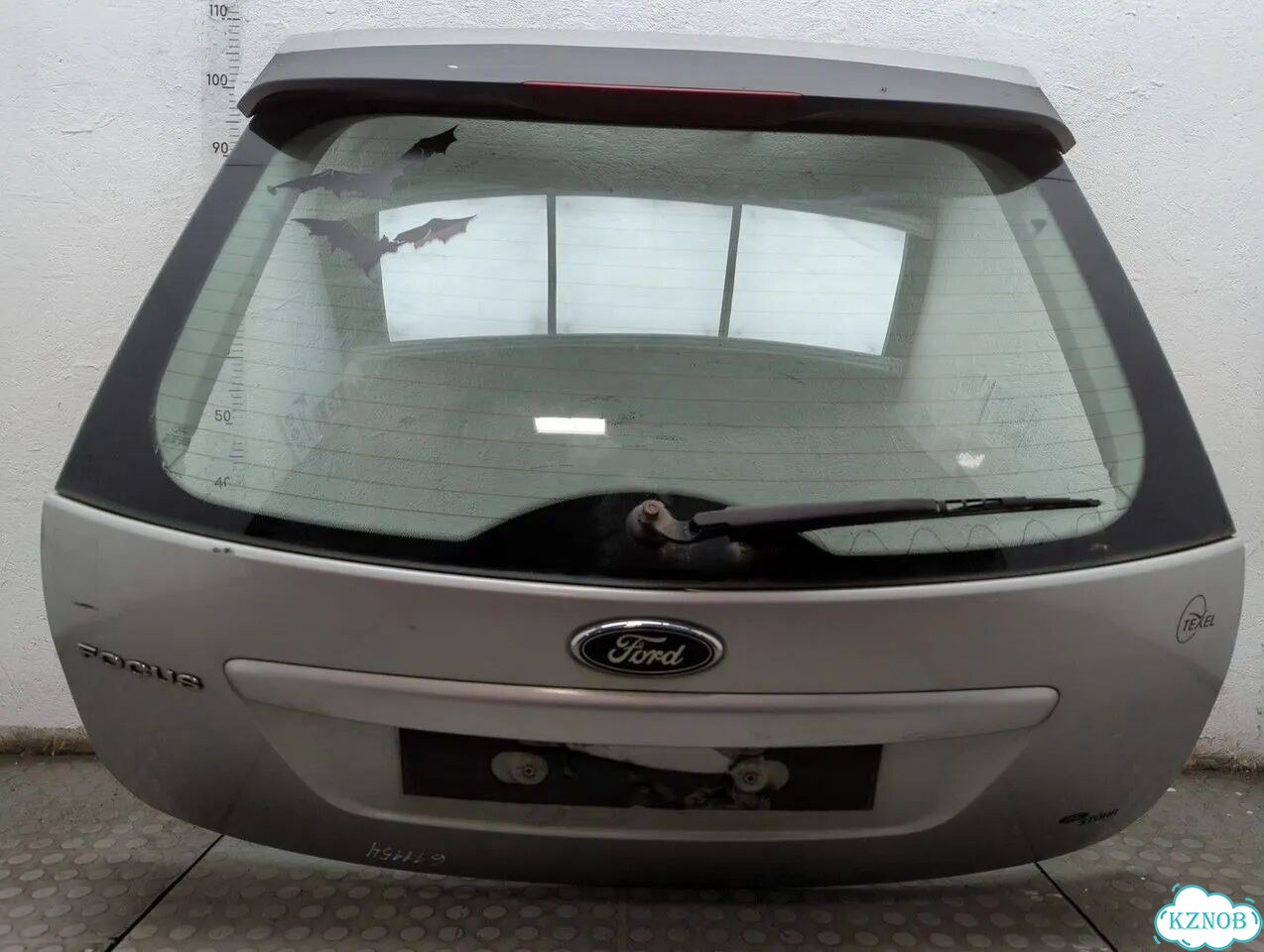 Крышка багажника Ford Focus 2 фото 2