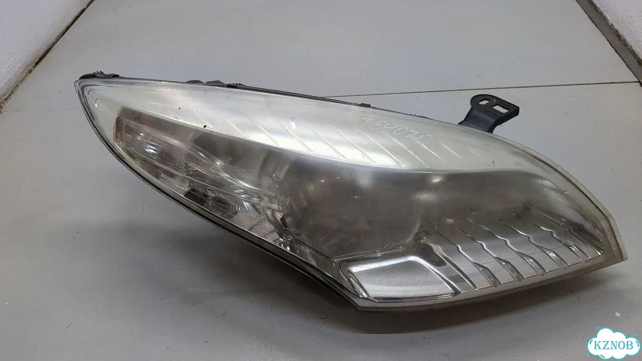 Фара (передняя) правая Renault Megane 3 фото 1