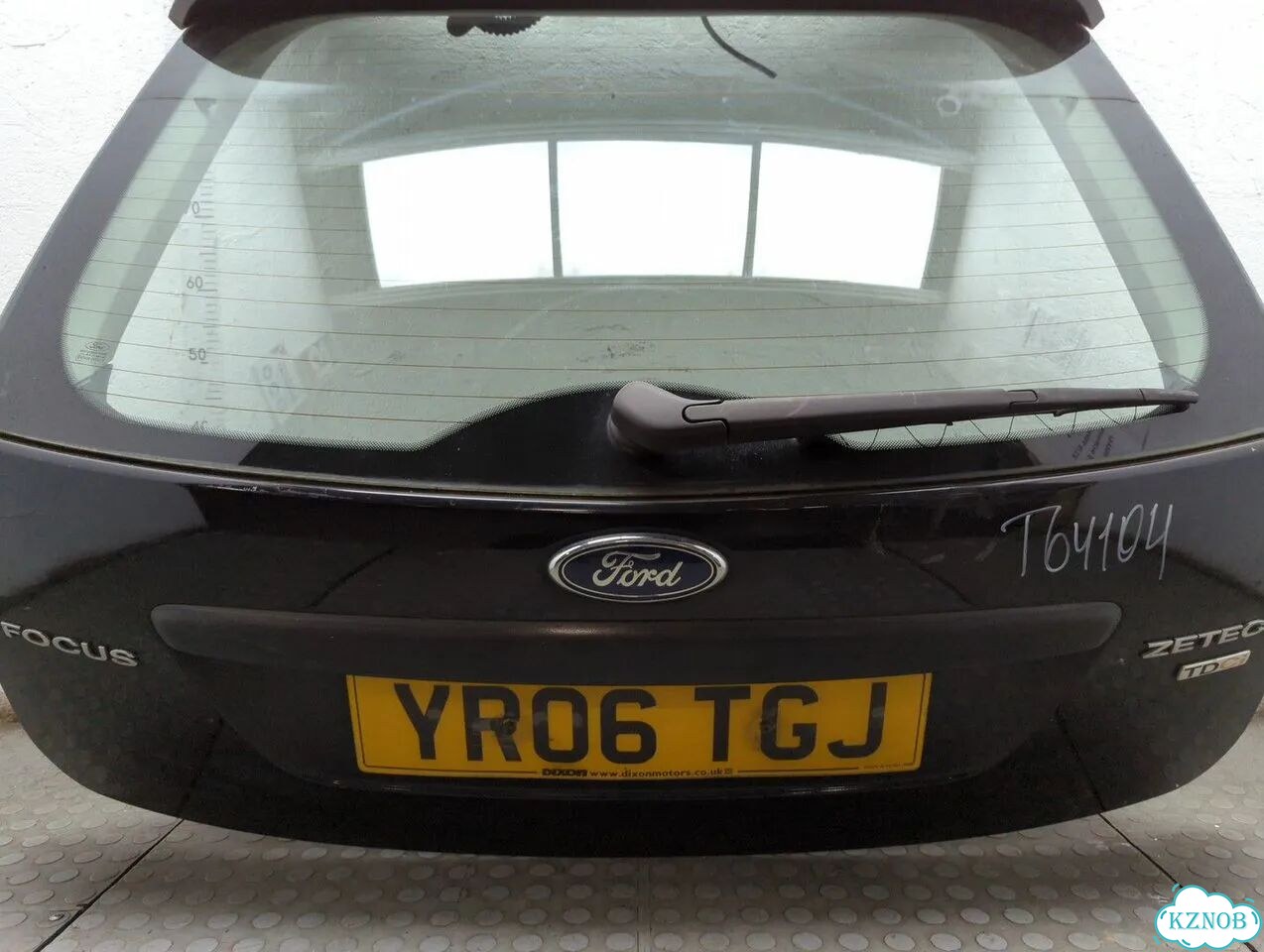 Крышка багажника Ford Focus 2 фото 3