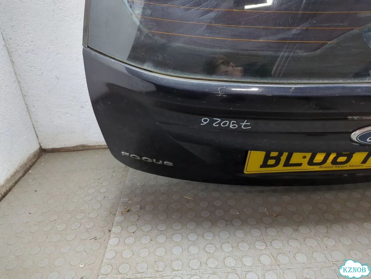 Крышка багажника Ford Focus 2 фото 4