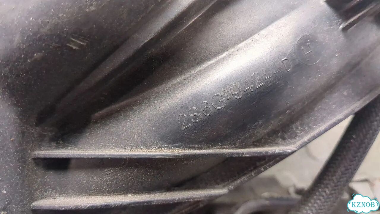 Коллектор впускной Ford Focus 2 фото 3