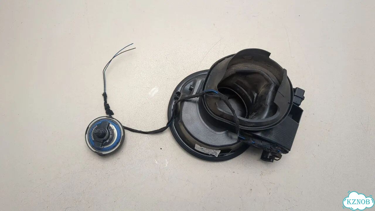 Лючок бензобака Mini Cooper (F56) фото 4