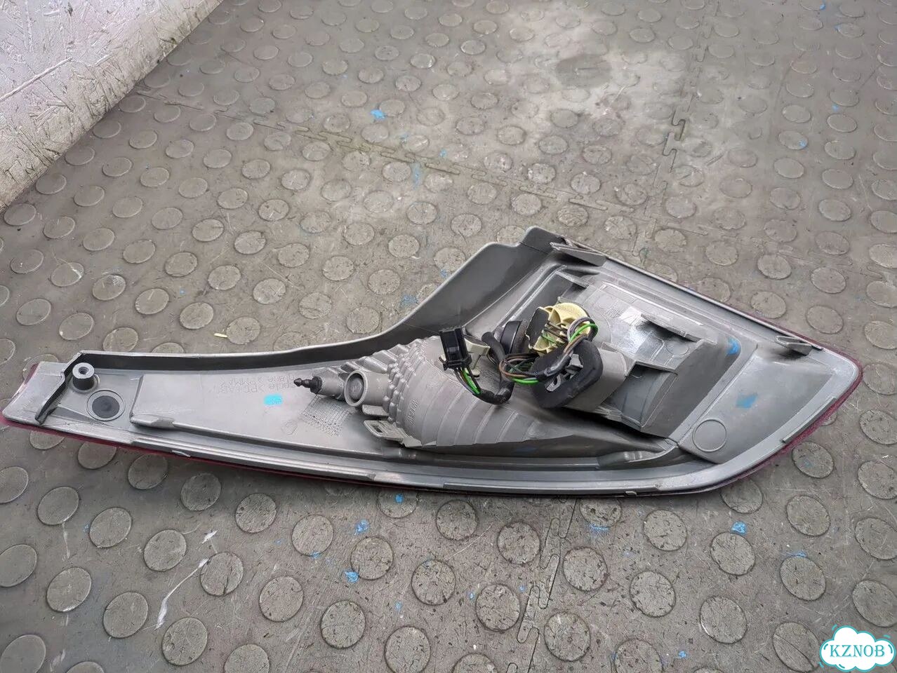 Фонарь крышки багажника левый Renault Megane 3 фото 4