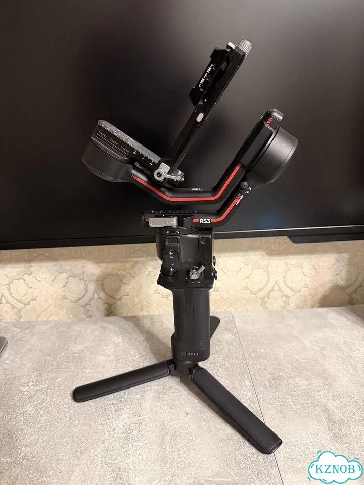 Стабилизатор DJI RS 3 фото 1