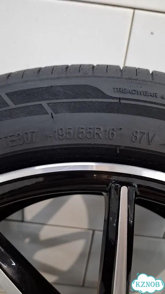 Литые диски Vossen CVT 7×R16 4×100 фото 5