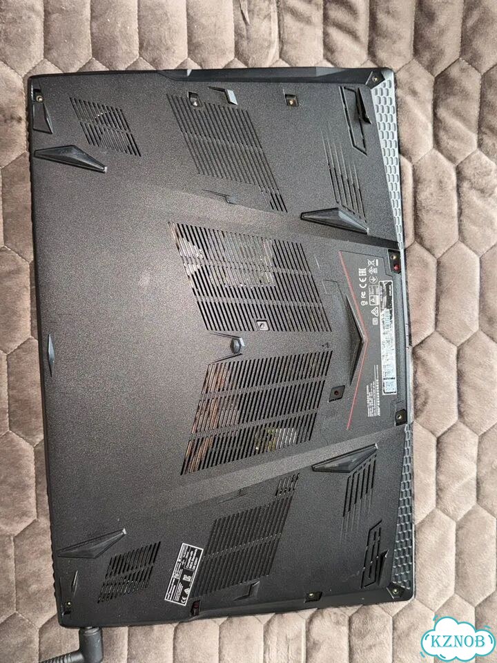 Ноутбук игровой MSI GL63 8SC-211XRU 15.6 фото 3