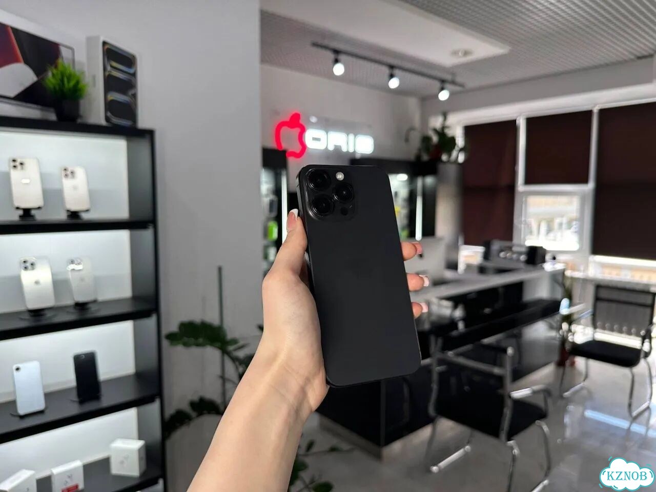 iPhone 15 Pro Max, 256 ГБ, SIM + eSIM фото 1