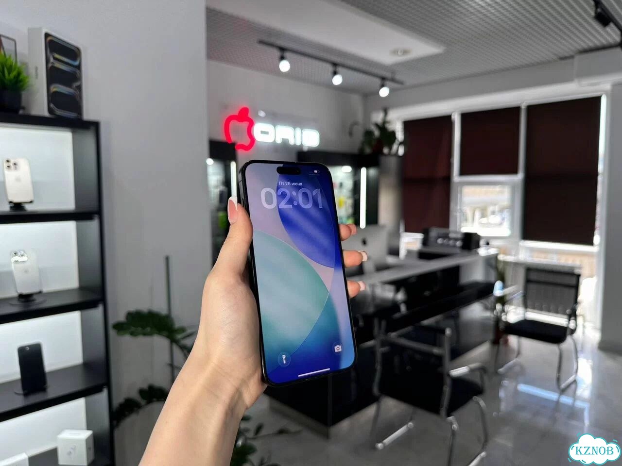 iPhone 15 Pro Max, 256 ГБ, SIM + eSIM фото 2