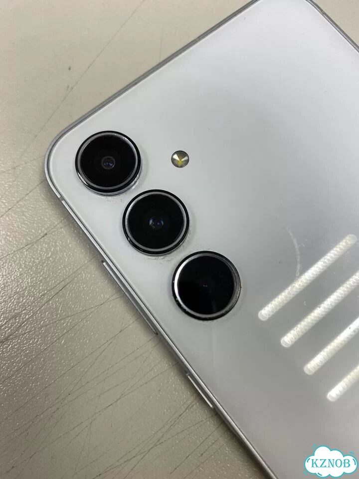 Samsung Galaxy A55, 8/256 ГБ, 2 SIM фото 1