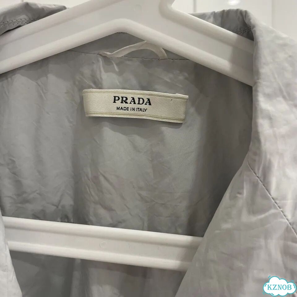 Летняя куртка Prada Оригинал фото 3