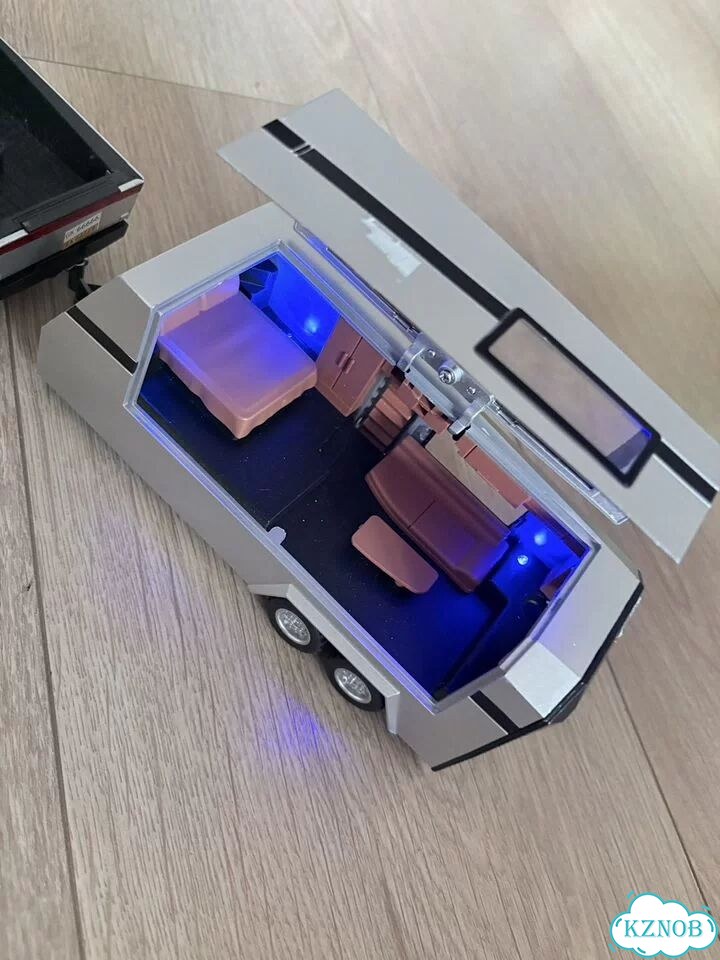 Машинка металлическая пикап Тесла Tesla Cybertruck фото 2