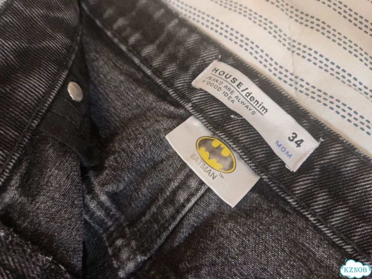 Бэтмен в отпуске или Джинсы женские Y2K Mom-fit XS фото 8
