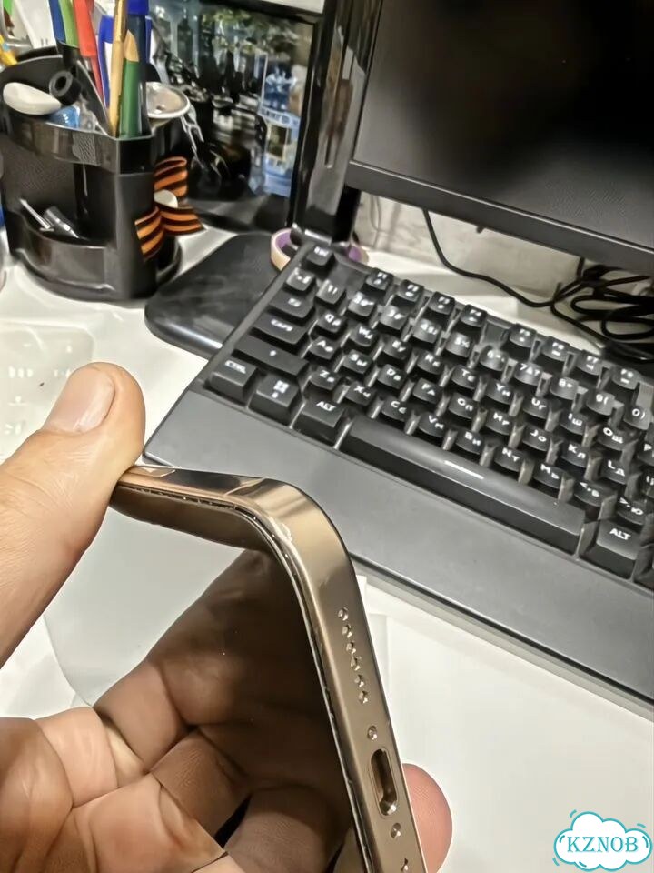 iPhone 16 Pro Max, 256 ГБ, SIM + eSIM фото 5