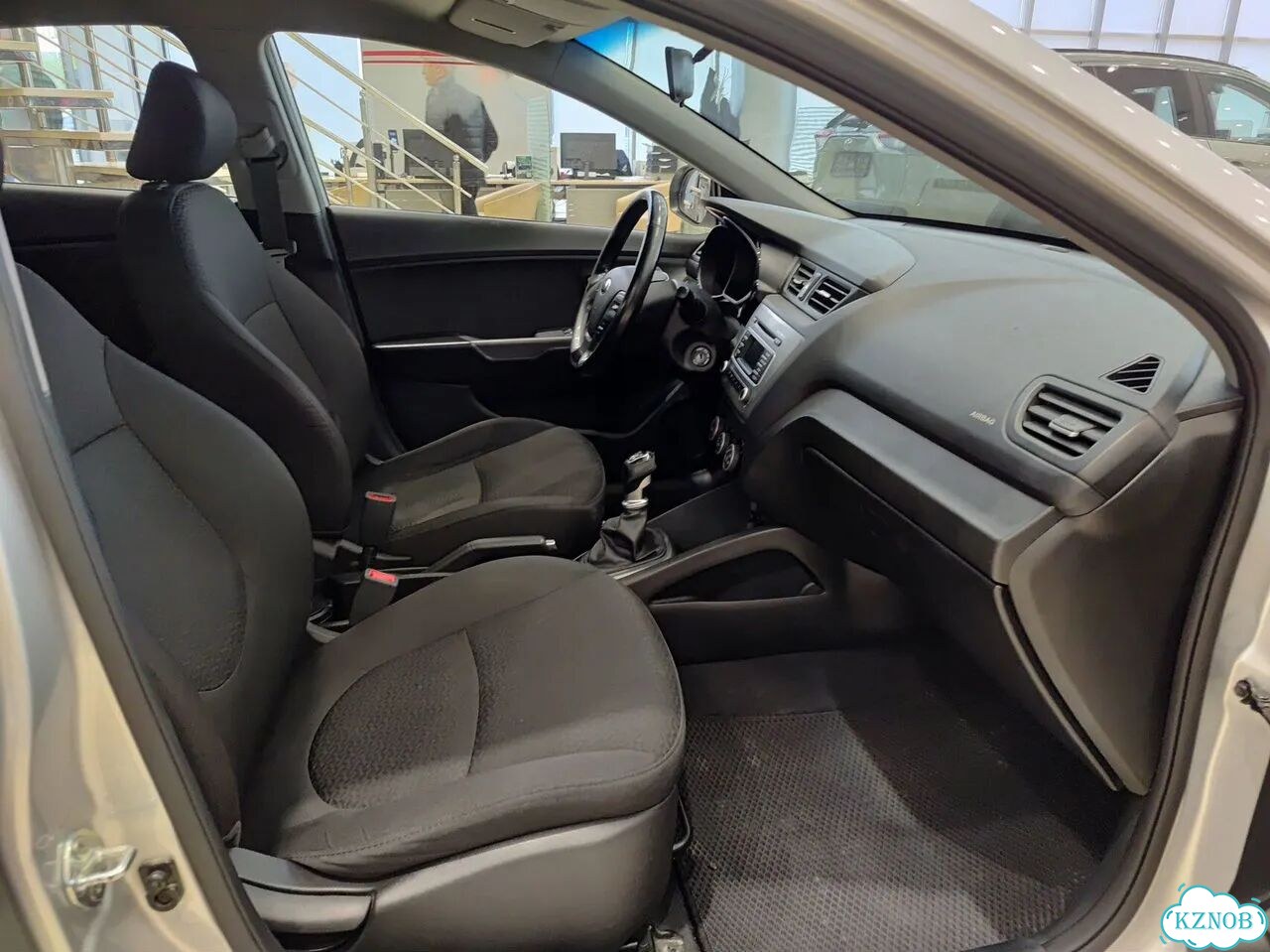 Kia Rio 1.4 MT, 2016, 132 170 км фото 11