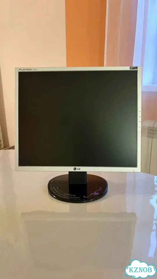 Монитор LG фото 1