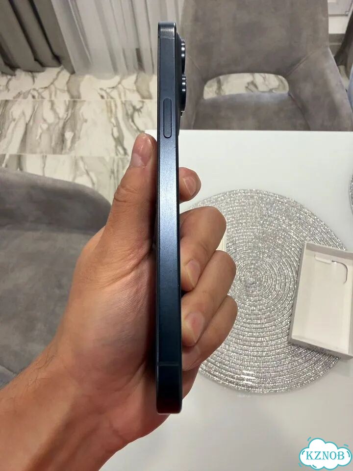 iPhone 15 Pro Max, 256 ГБ, SIM + eSIM фото 2