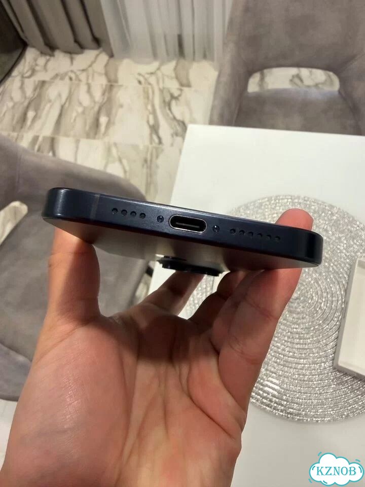 iPhone 15 Pro Max, 256 ГБ, SIM + eSIM фото 3