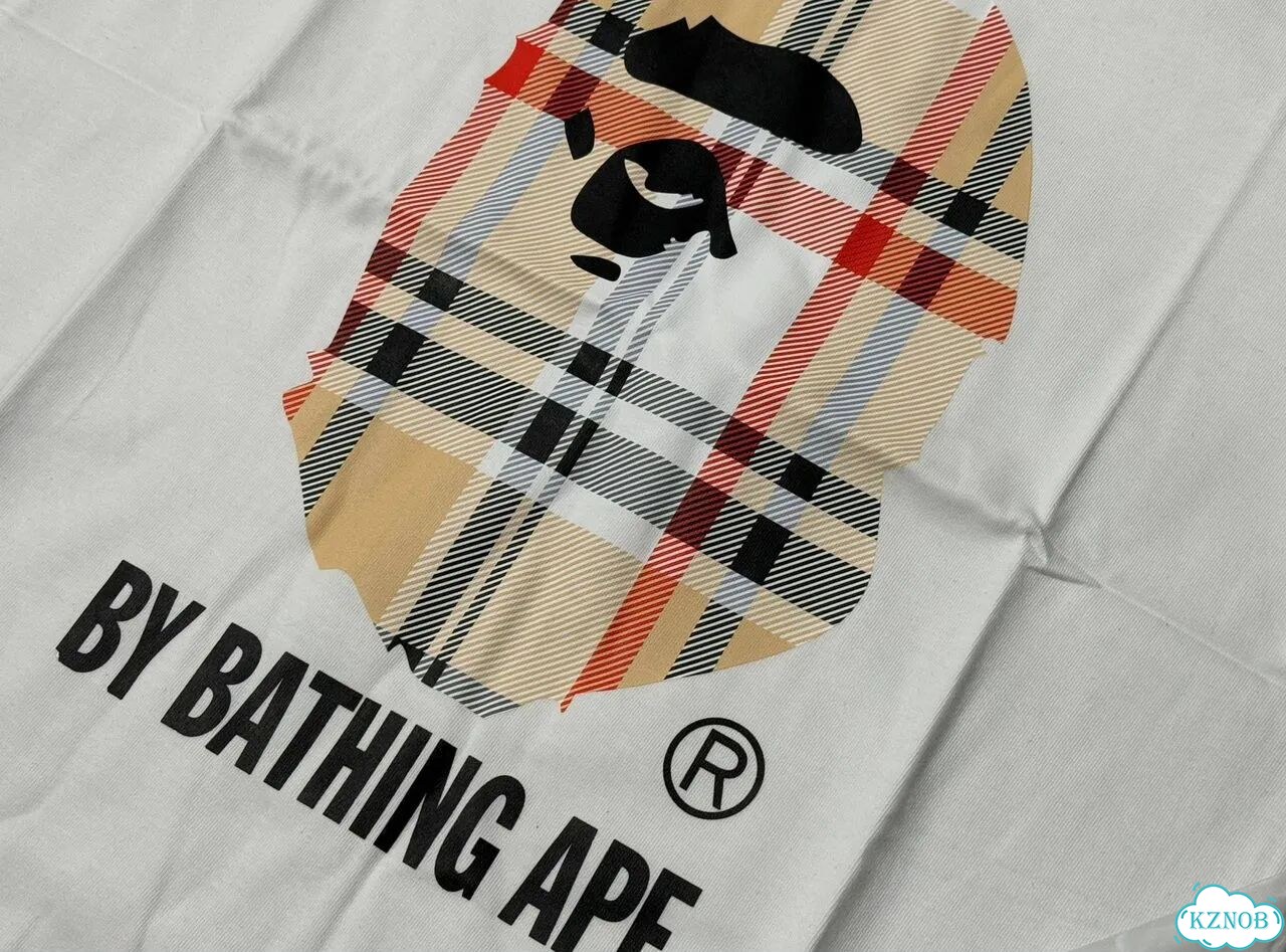 Футболка Burberry x Bape фото 9