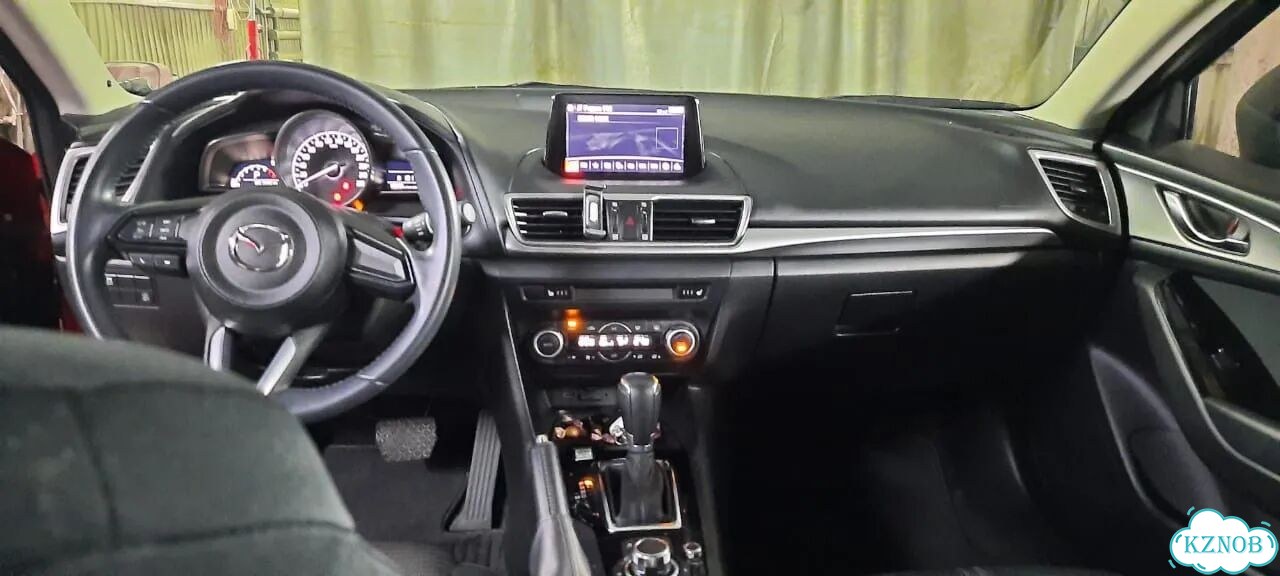 Mazda 3 1.5 AT, 2018, 76 000 км фото 8