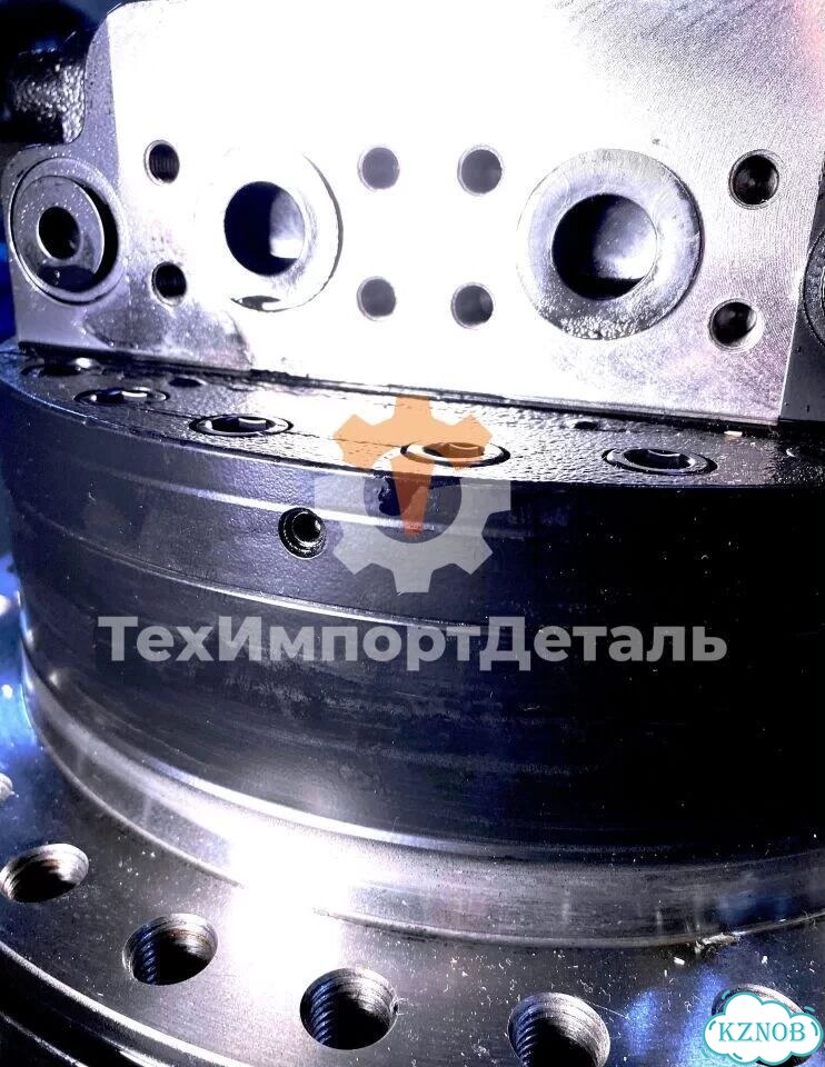Редуктор в сборе с гидромотором JCB JS205NLC фото 3