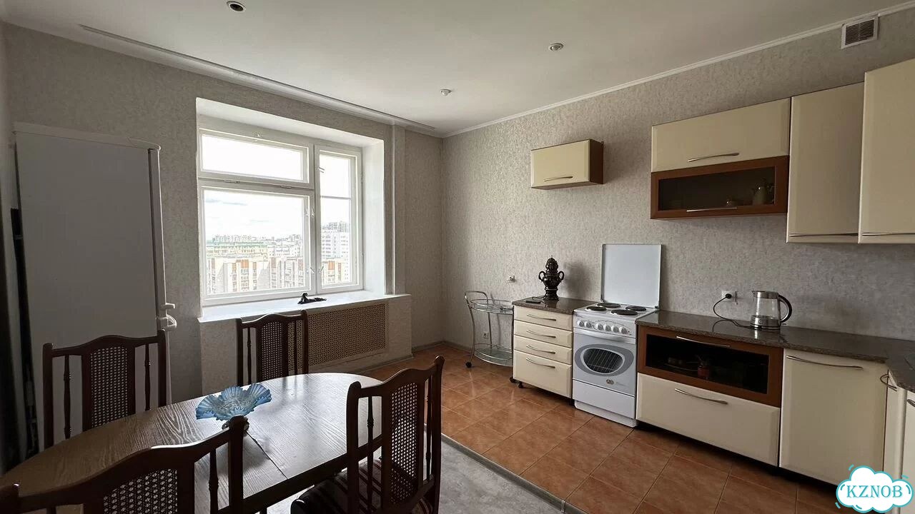 2-к. квартира, 74 м², 13/14 эт. фото 1