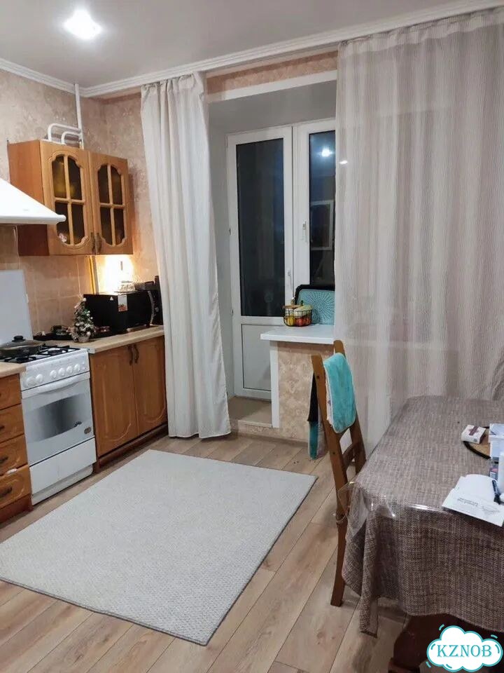 1-к. квартира, 42 м², 6/10 эт. фото 2
