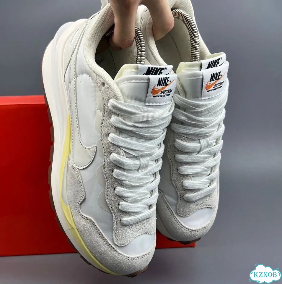 Кроссовки Nike Sacai x Vapor Waffle фото 2