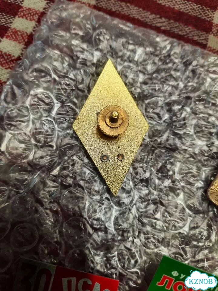 Значки фото 5