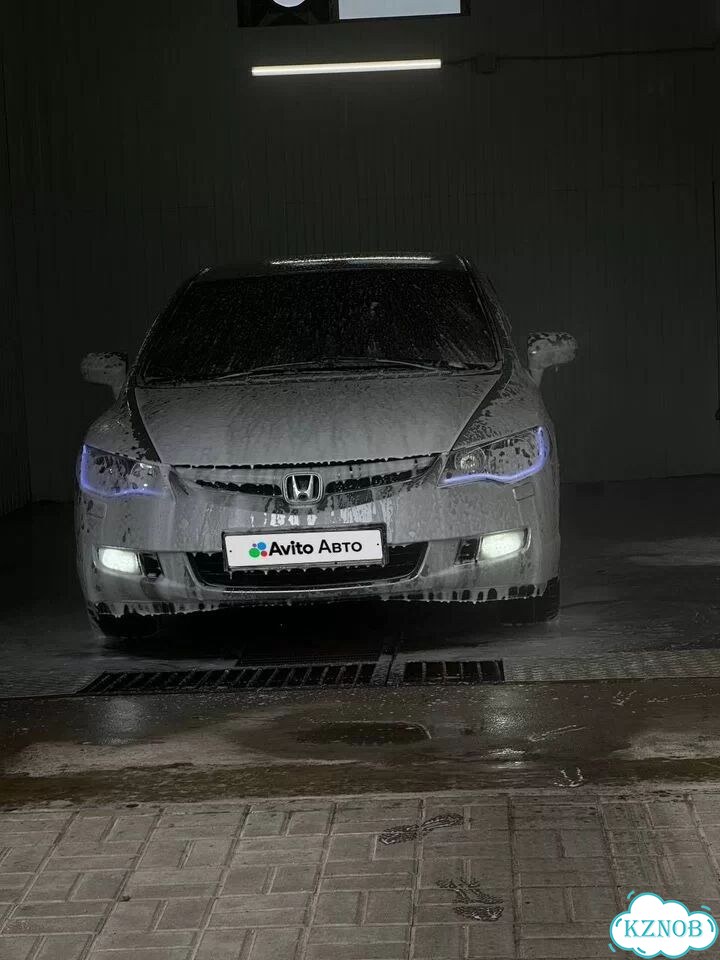 Honda Civic 1.8 AT, 2008, битый, 280 000 км фото 4