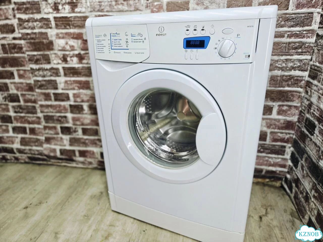 Стиральная машина indesit 4kg узкая 30см фото 1