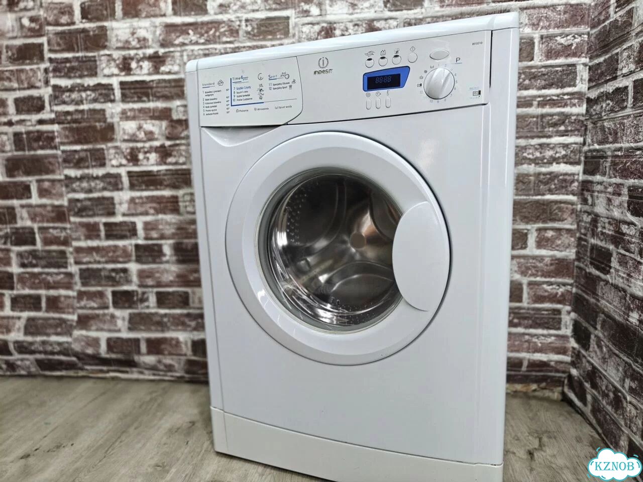 Стиральная машина indesit 4kg узкая 30см фото 2
