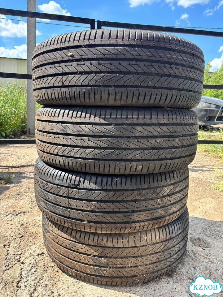 Continental UltraContact UC6 225/55 R19 99V фото 2