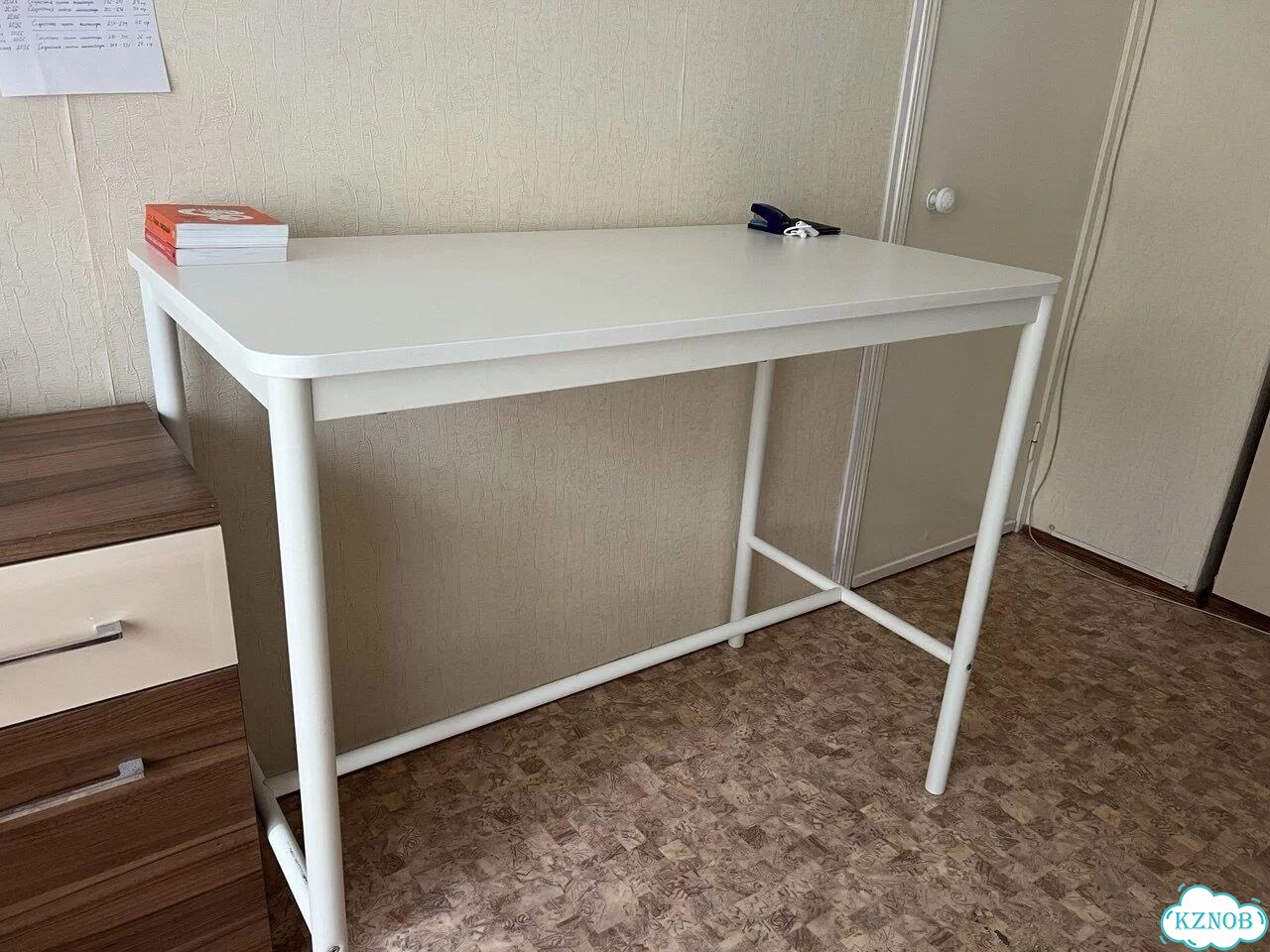 Письменный стол для работы стоя IKEA (белый) фото 1
