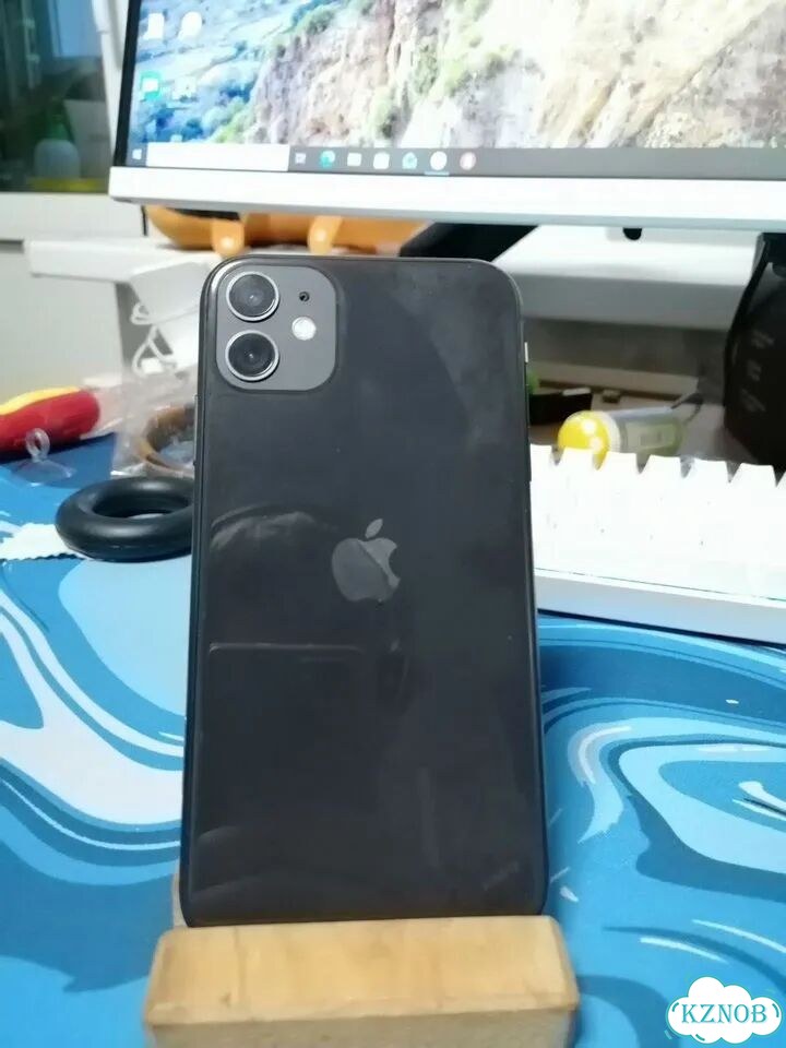 iPhone 11, 64 ГБ, 1 SIM фото 1