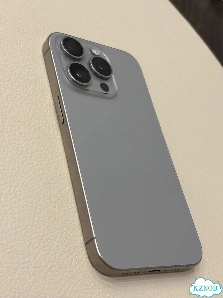 iPhone 15 Pro, 256 ГБ, SIM + eSIM фото 2
