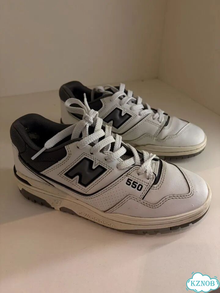 Кроссовки New balance 550 женские фото 1