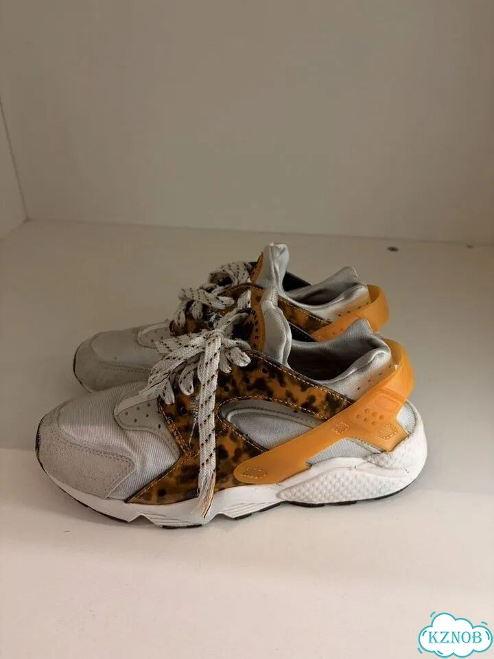 Кроссовки Nike air huarache Safari женские 38,5 фото 3