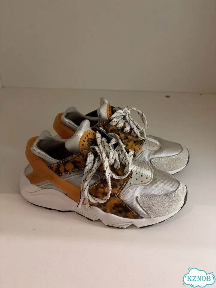 Кроссовки Nike air huarache Safari женские 38,5 фото 4