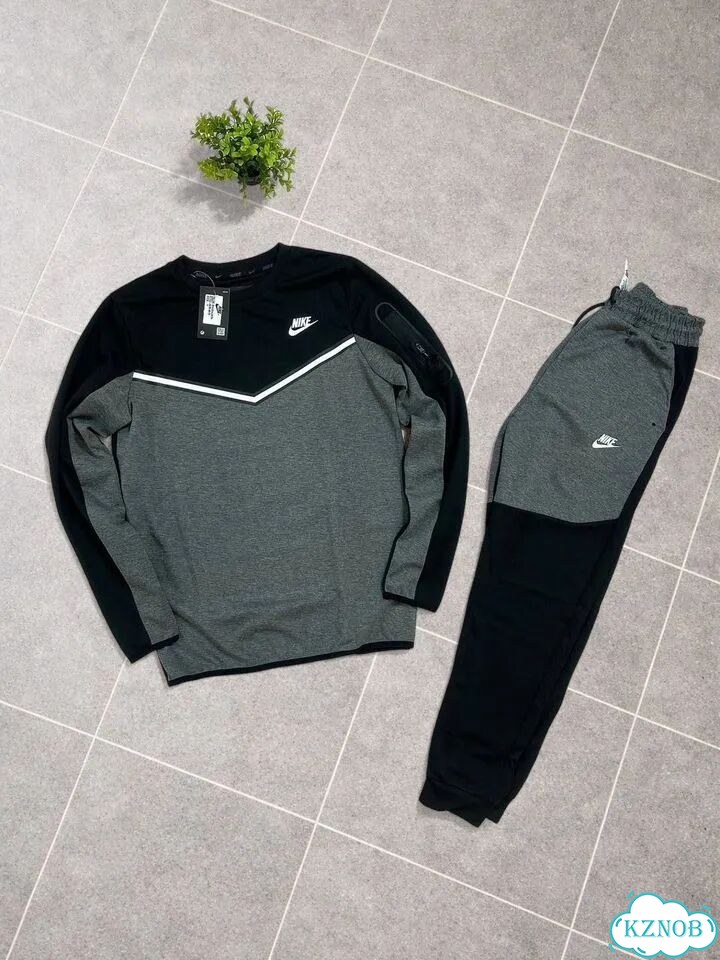 Спортивные костюмы Nike Tech Fleece фото 1