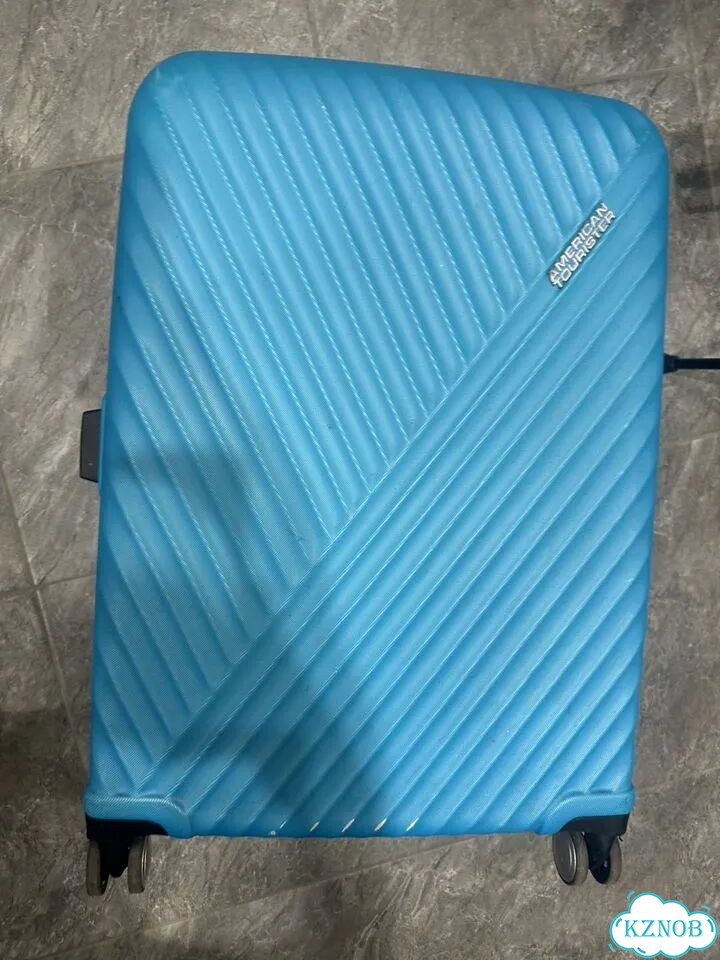 Чемодан на колесах american tourister размер m фото 1