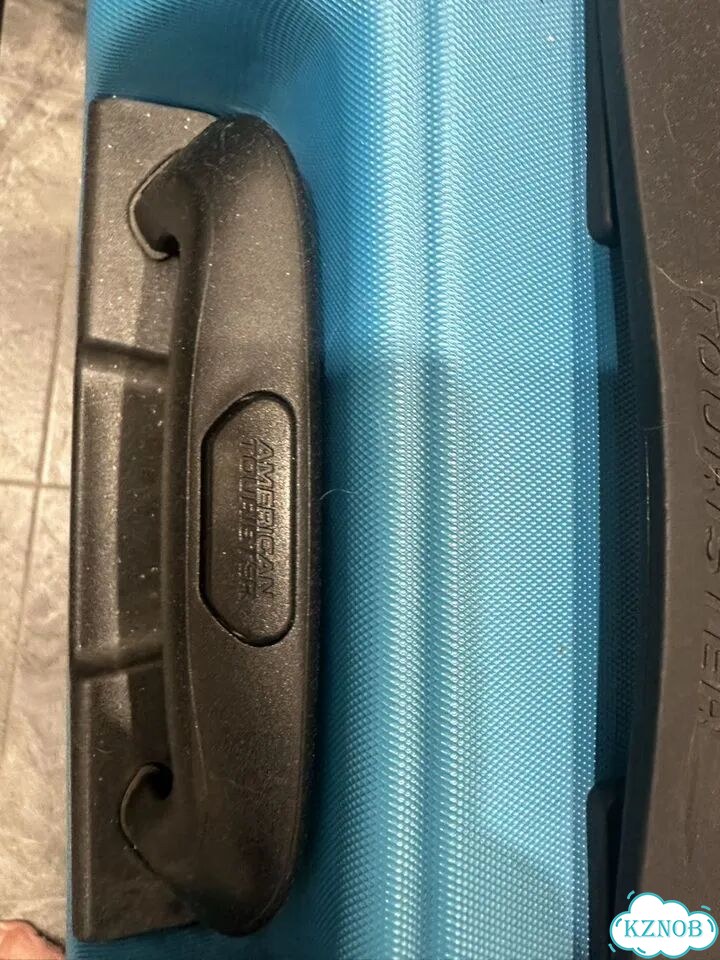 Чемодан на колесах american tourister размер m фото 4
