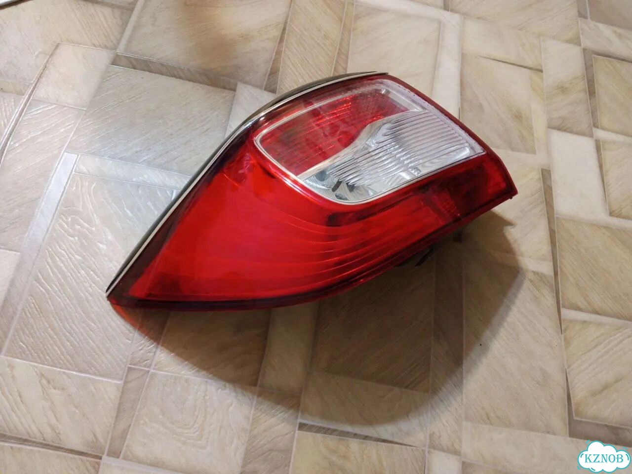 Задняя фара на Renault Logan 2 фото 1