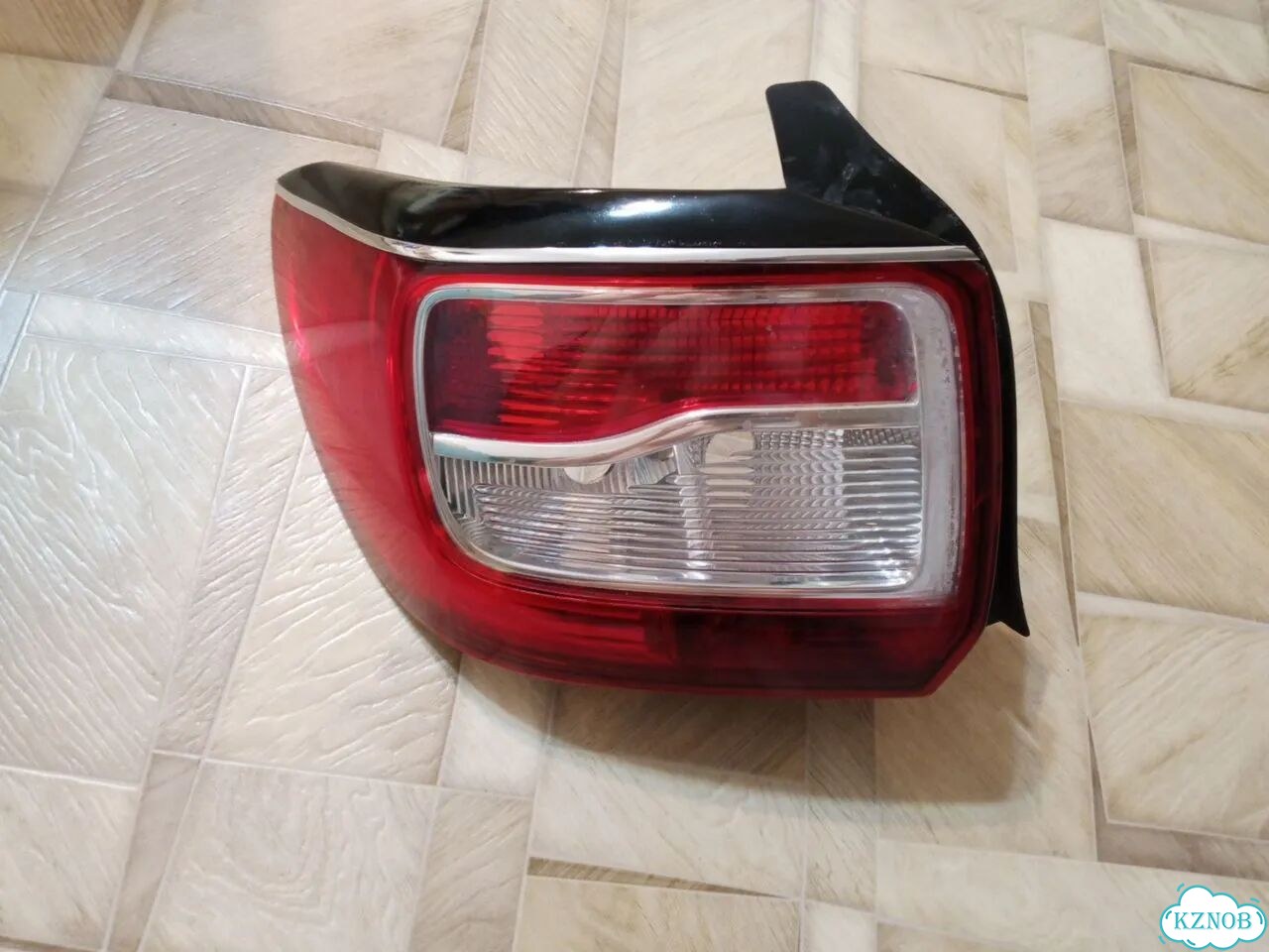 Задняя фара на Renault Logan 2 фото 2