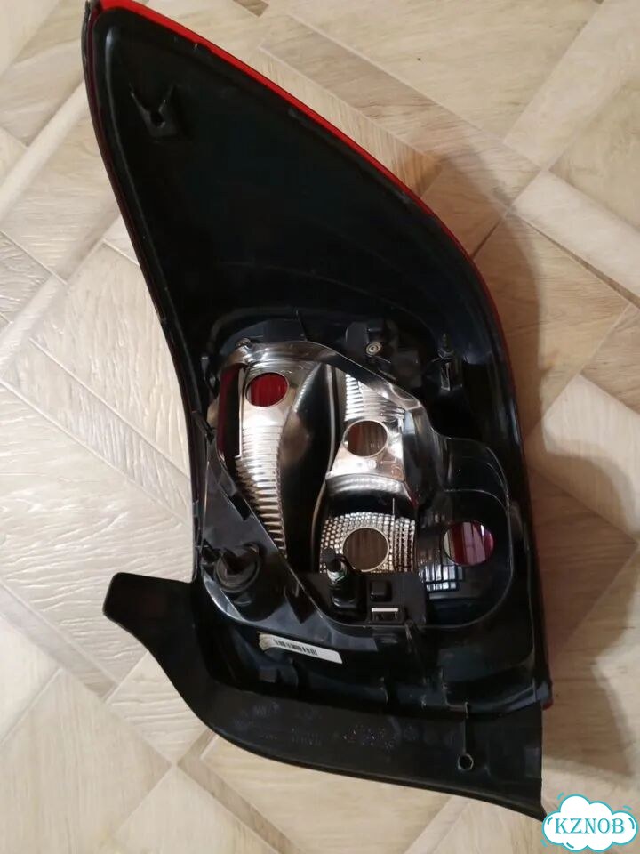 Задняя фара на Renault Logan 2 фото 3