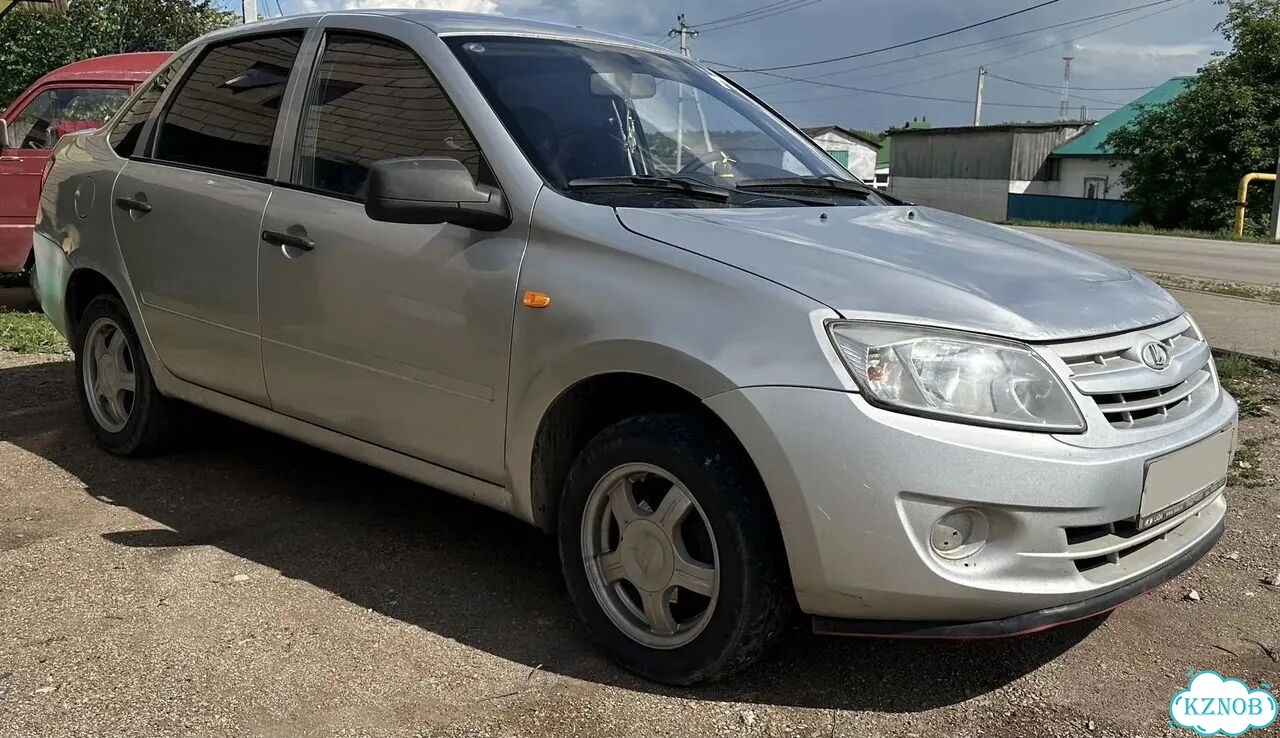 ВАЗ (LADA) Granta 1.6 MT, 2013, 256 473 км фото 3