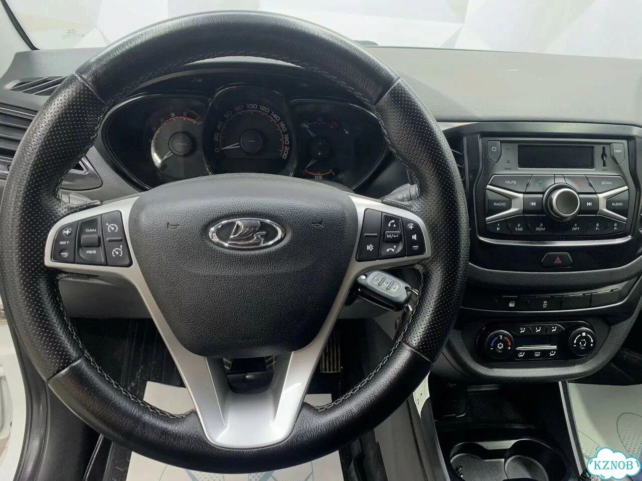 ВАЗ (LADA) Vesta 1.6 MT, 2019, 104 929 км фото 10